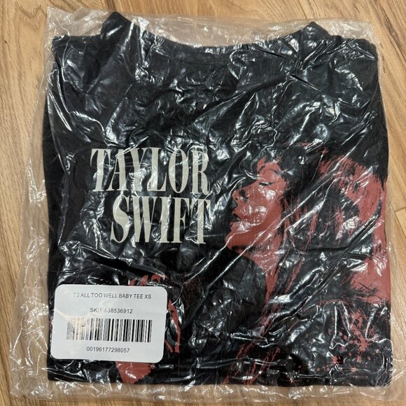 Taylor Swift | The Eras Tour Red (Taylor's Version) Live Photo Baby T-Shirt - Picture 5 of 12